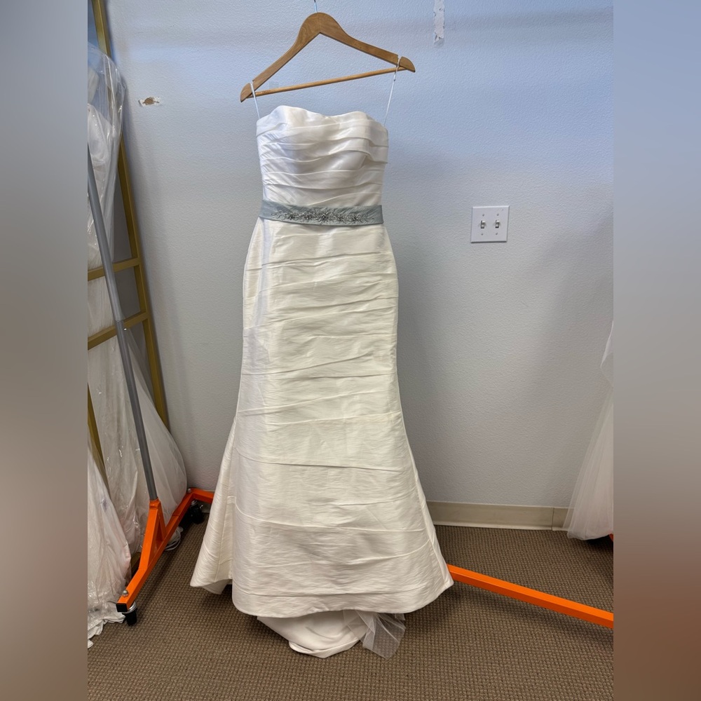 Elegant Strapless White Gown with Sage Accent 9104